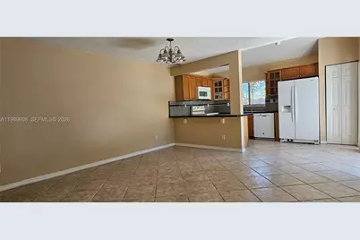 610 Commodore Dr, Plantation, FL 33325 - Photo 3