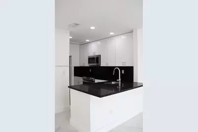 2550 W 67th Pl #22-32, Hialeah, FL 33016 - Photo 9