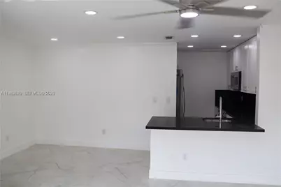 2550 W 67th Pl #22-32, Hialeah, FL 33016 - Photo 5