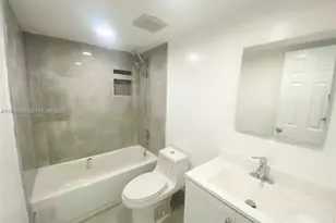 2550 W 67th Pl, Hialeah, FL 33016 - Photo 23