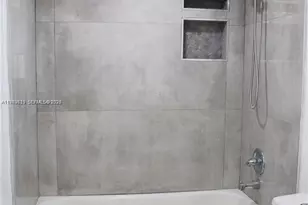 2550 W 67th Pl, Hialeah, FL 33016 - Photo 15