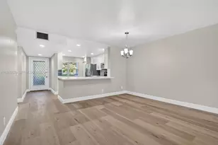 12500 SW 5th Ct, Pembroke Pines, FL 33027 - Photo 5