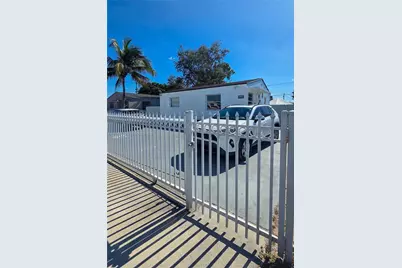 1236 Rutland St, Opa-Locka, FL 33054 - Photo 1