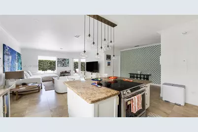 1898 S Miami Ave, Miami, FL 33129 - Photo 17