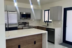 740 NE 43rd Ct, Deerfield Beach, FL 33064 - Photo 3