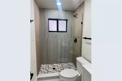 740 NE 43rd Ct, Deerfield Beach, FL 33064 - Photo 7