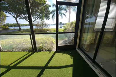 203 Liberty Ct #203, Deerfield Beach, FL 33442 - Photo 9