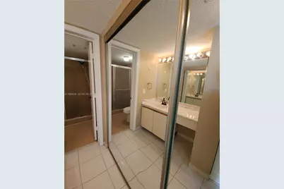 203 Liberty Ct #203, Deerfield Beach, FL 33442 - Photo 13