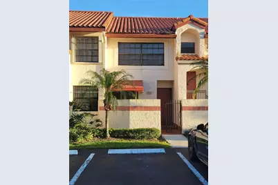 203 Liberty Ct #203, Deerfield Beach, FL 33442 - Photo 3