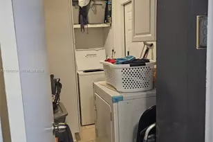 569 Tallulah Rd, Palm Beach, FL 33462 - Photo 27