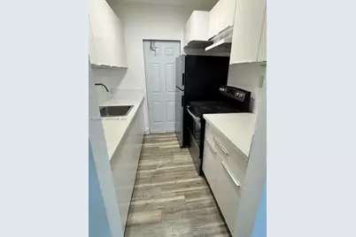 7925 West Dr #16, North Bay Village, FL 33141 - Photo 9