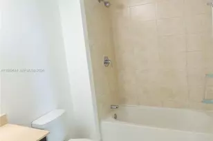 1900 N Bayshore Dr, Miami, FL 33132 - Photo 7