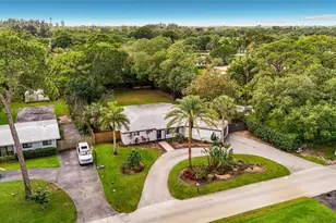 4330 SW 7th St, Plantation, FL 33317 - Photo 3