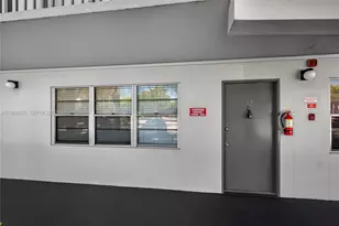 400 SW 134th Way, Pembroke Pines, FL 33027 - Photo 3