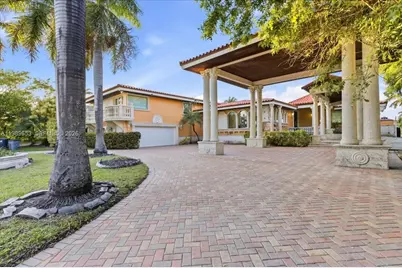 1249 Biscaya Dr, Surfside, FL 33154 - Photo 79