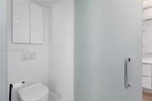 401 Ocean Dr, Miami Beach, FL 33139 - Photo 25