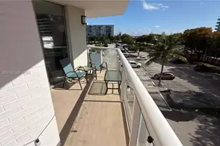 1351 NE Miami Gardens Dr, Miami, FL 33179 - Photo 11