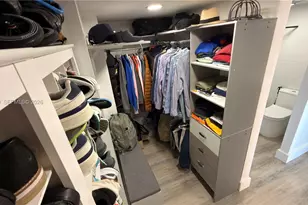 1351 NE Miami Gardens Dr, Miami, FL 33179 - Photo 39