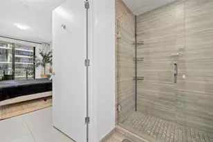 1010 Brickell Ave, Miami, FL 33131 - Photo 17