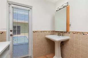 8535 SW 186th St, Cutler Bay, FL 33157 - Photo 23