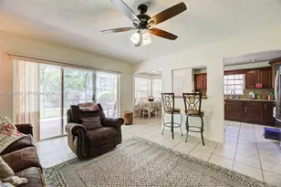 13393 NW 7th St, Plantation, FL 33325 - Photo 17