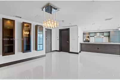 200 Biscayne Boulevard Way #3707, Miami, FL 33131 - Photo 7