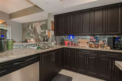 8340 NW 191st Ln #6L, Hialeah, FL 33015 - Photo 7