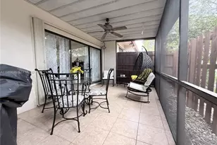 2381 SW 70th Ave, Davie, FL 33317 - Photo 21