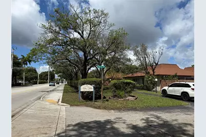 2381 SW 70th Ave #49, Davie, FL 33317 - Photo 31