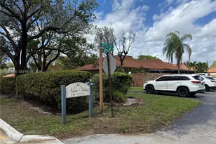 2381 SW 70th Ave, Davie, FL 33317 - Photo 33