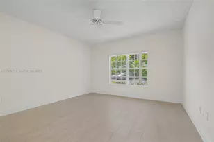 7000 SW 80th St, Miami, FL 33143 - Photo 11