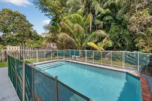 12289 NW 1st St, Plantation, FL 33325 - Photo 39