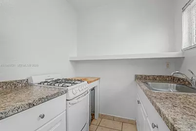 225 Madeira Ave #6, Coral Gables, FL 33134 - Photo 5