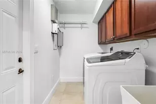 7965 SW 195th St, Cutler Bay, FL 33157 - Photo 33