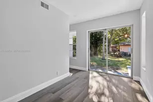 870 NE 144th St, North Miami, FL 33161 - Photo 7