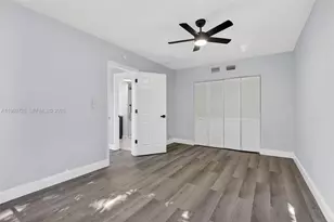 870 NE 144th St, North Miami, FL 33161 - Photo 9
