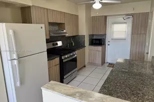 510 W 36th Pl, Hialeah, FL 33012 - Photo 5