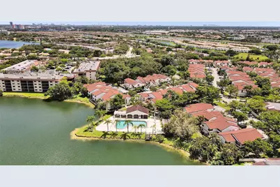 337 Ives Dairy Rd #12, Miami, FL 33179 - Photo 43