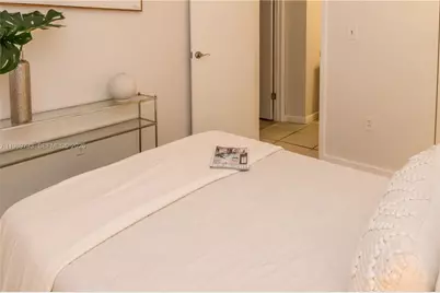 6675 W 4th Ave #203, Hialeah, FL 33012 - Photo 35