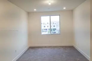 6425 NW 103rd Pl, Doral, FL 33178 - Photo 11