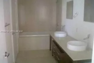 475 Brickell Ave, Miami, FL 33131 - Photo 9