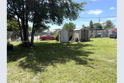 9615 NW 26th Ave, Miami, FL 33147 - Photo 27