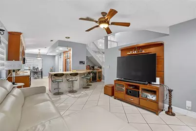 11501 SW 9th Ct, Pembroke Pines, FL 33025 - Photo 13