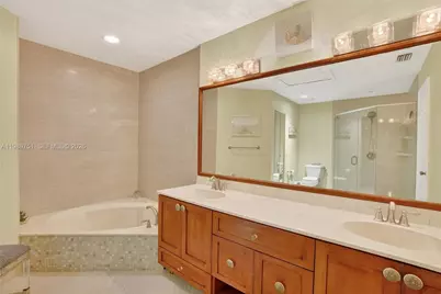 11501 SW 9th Ct, Pembroke Pines, FL 33025 - Photo 21