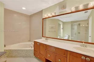 11501 SW 9th Ct, Pembroke Pines, FL 33025 - Photo 21