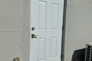 12752 SW 211th St, Miami, FL 33177 - Photo 11