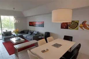 10710 NW 66th St, Doral, FL 33178 - Photo 23