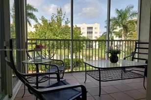 10710 NW 66th St, Doral, FL 33178 - Photo 7