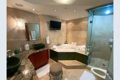 6301 Collins Ave #TS3, Miami Beach, FL 33141 - Photo 33