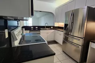 10710 NW 66th St, Doral, FL 33178 - Photo 23